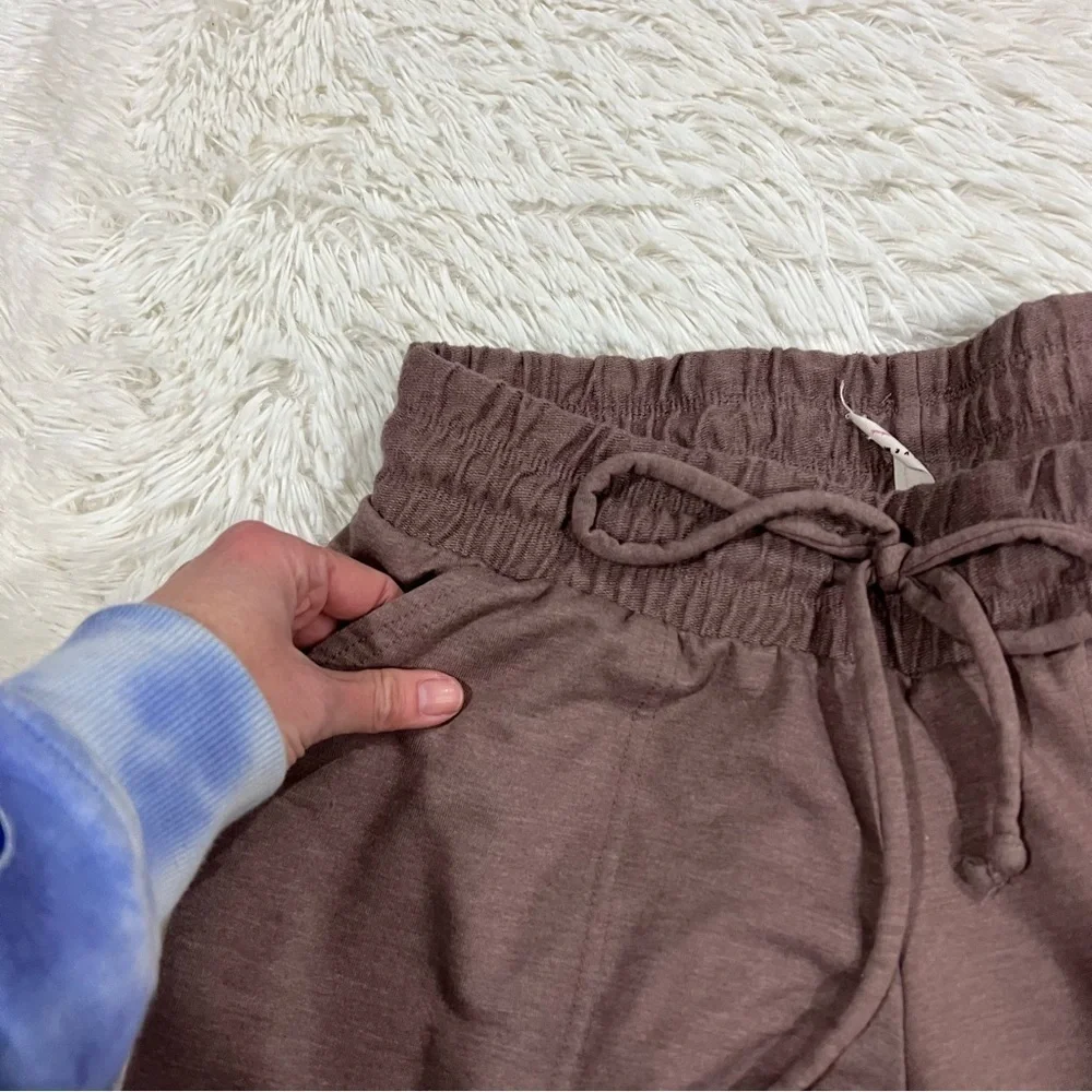 FREE PEOPLE Movement Sunny Skinny Sweat /Elderberry Tea